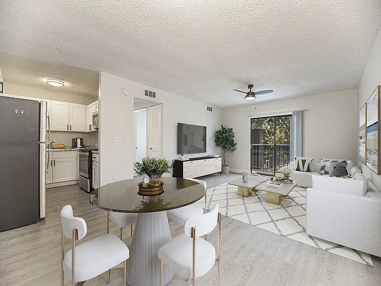 The Enclave at 3726 — Photo 1