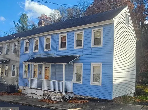 83 Main St, Pottsville, PA 17901