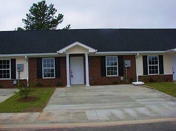 2nd image of 104 Karmia Way