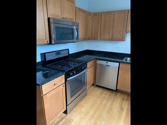 3rd image of 4342 N Mozart St APT 1R