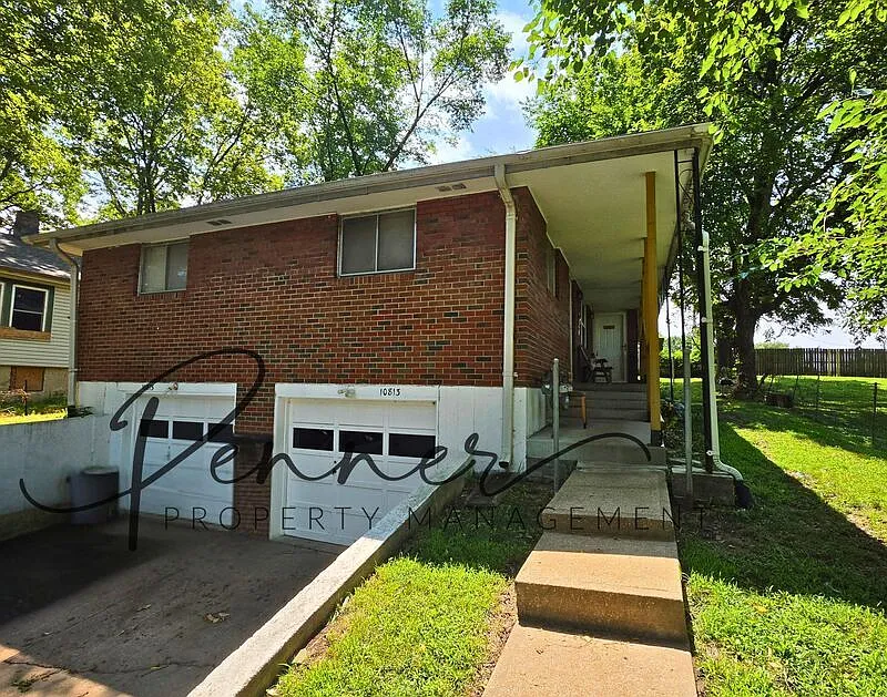 10813 E Westport Rd