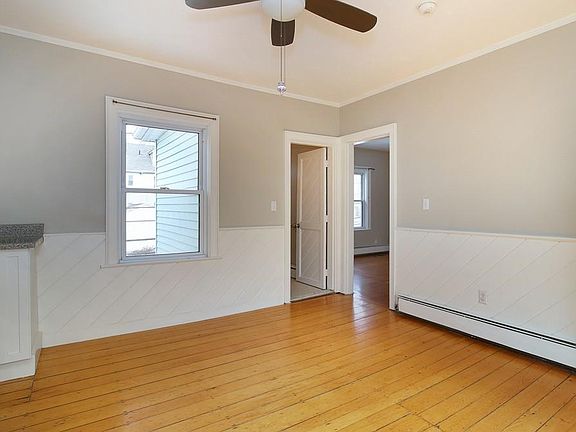 4th image of 67 Walworth St #2