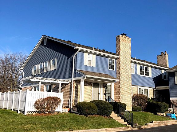 2nd image of 42127 Gladwin Dr #281