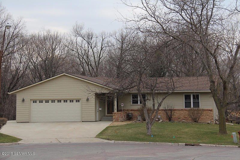 180 CEDAR PL