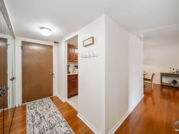 4th image of 8010 Woodglen Ln APT 206