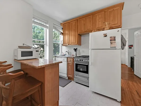 734 Adams Street 4B image 1 of 16