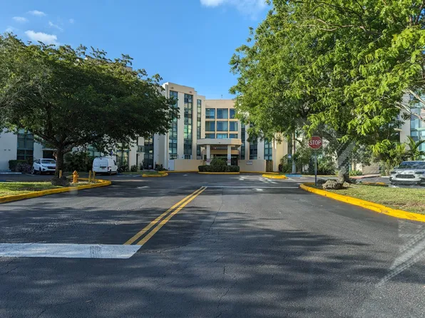 11790 SW 18th St APT 324, Miami, FL 33175