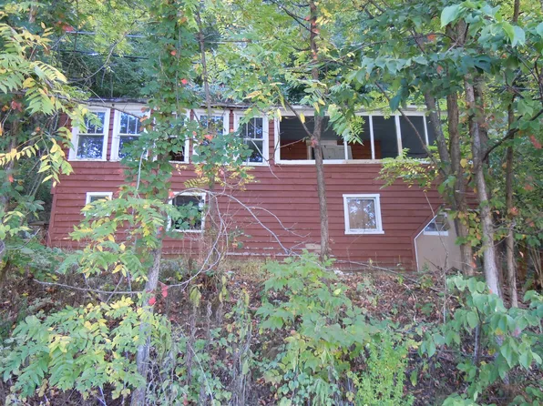 533 4th Ave, Marlinton, WV 24954