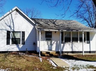 505 Maple Ave, Saint David, IL 61563