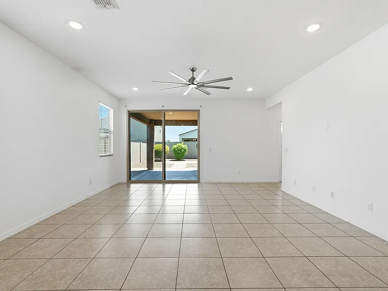 37201 N Canter St — Photo 11