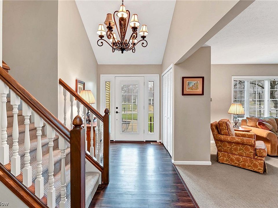 3818 Bradfords Gate, Rocky River, OH 44116 Zillow