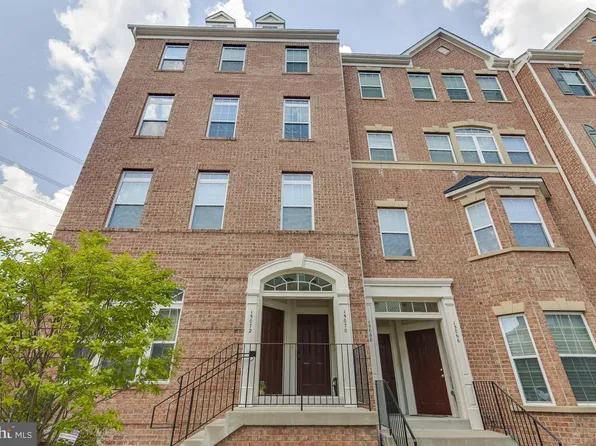 15070 Leicestershire St, Woodbridge, VA 22191