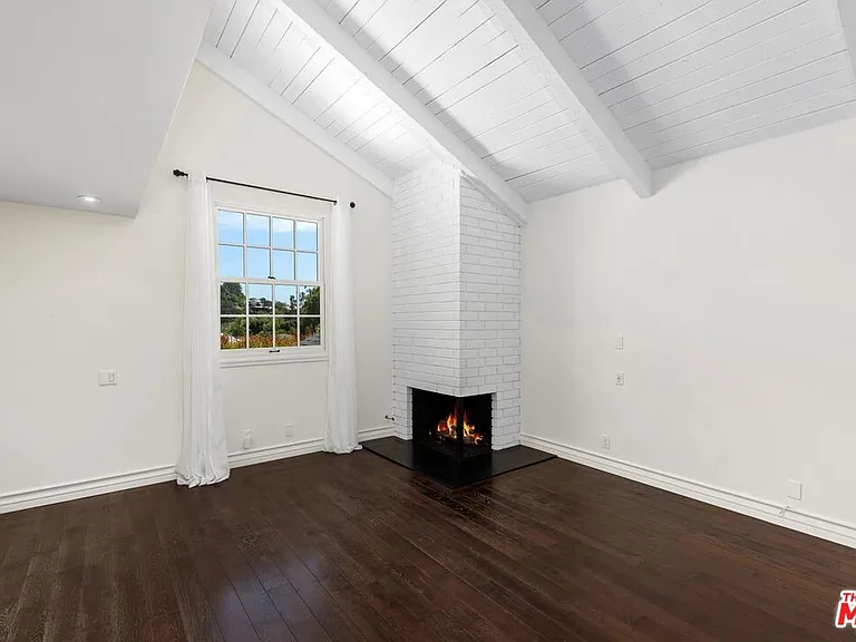 1060 Chantilly Rd — Photo 29