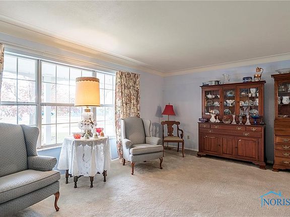 4th image of 120 Twinbrook Dr