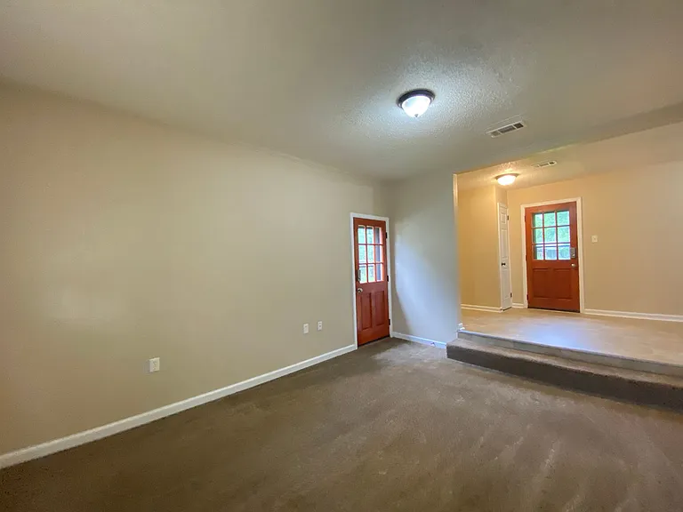 115 Meadow Park Dr — Photo 10