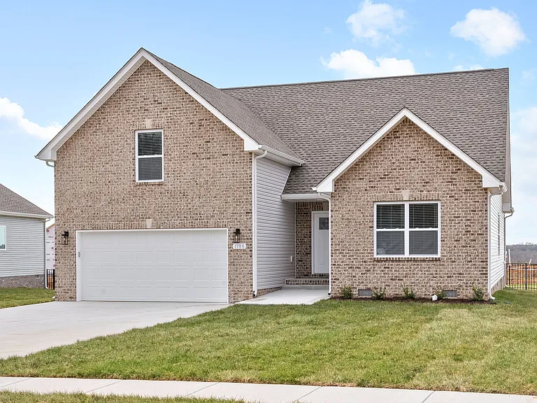 1188 Ross Farms Blvd — Photo 2