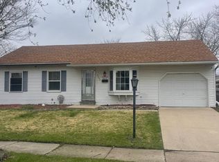 4452 S Churchill Dr, Richton Park, IL 60471