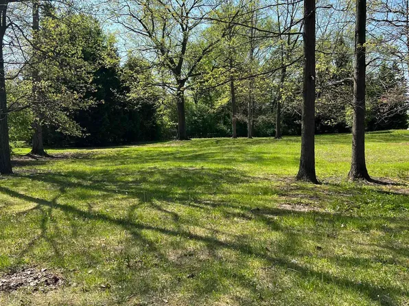 1 Golfside Dr #4, Saint Clair, MI 48079