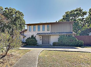 2816 S Surrey Dr, Carrollton, TX 75006