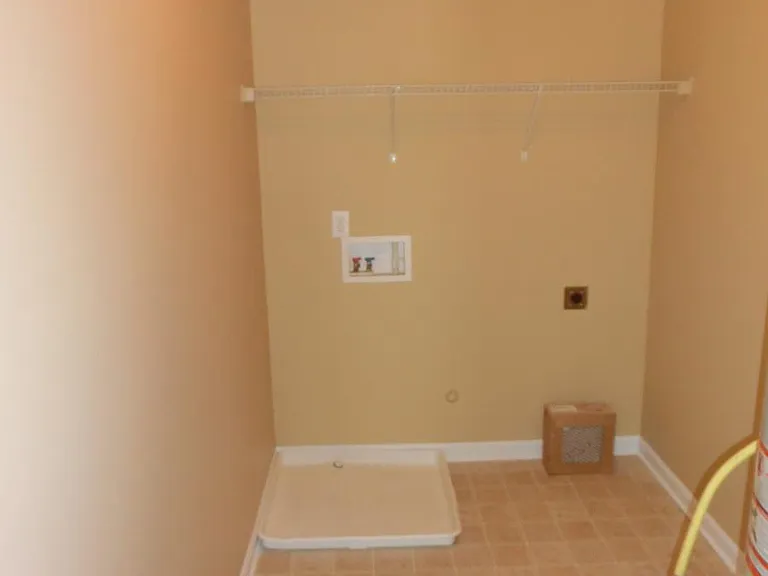 15713 Lakepoint Forest Dr — Photo 42
