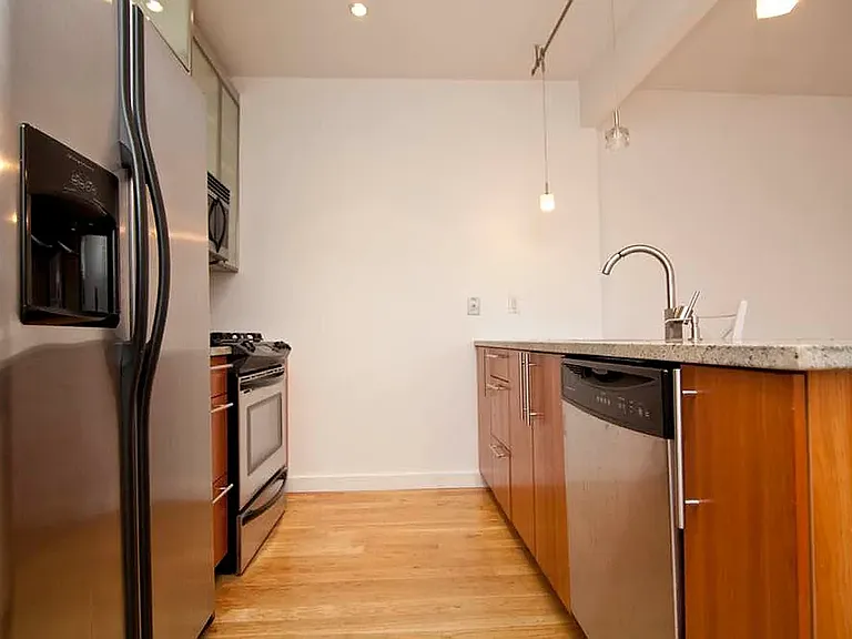 26 Cook St #5A — Photo 4