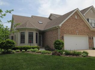 1N101 Mission Ct, Winfield, IL 60190