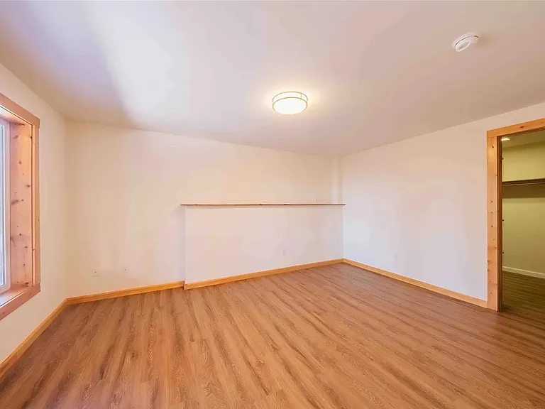 34087 Warren Ln — Photo 10