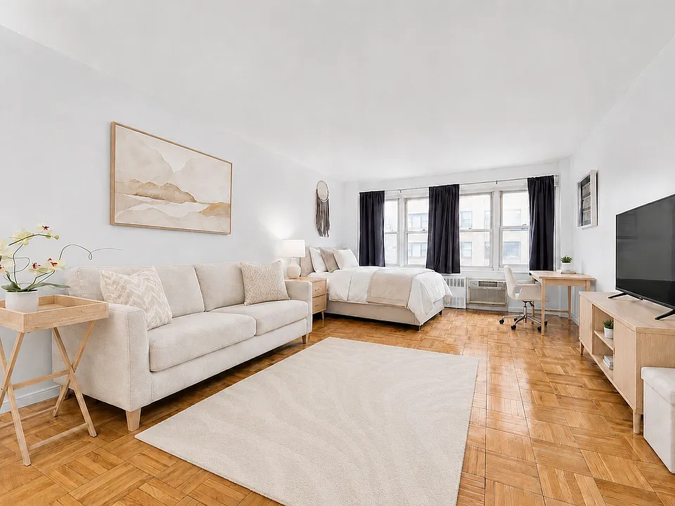 155 E 38th St #16H