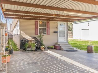 812 S Parkerson St, Rayne, LA 70578