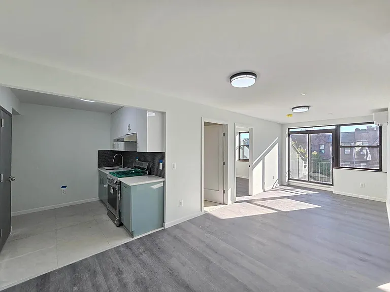 7910 4th Ave #2F — Photo 4