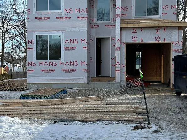 24428 Republic Ave, Oak Park, MI 48237