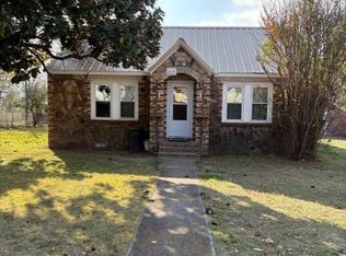 811 W Choctaw St, Tahlequah, OK 74464