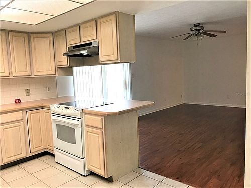 5th image of 2237 Laurel Oak Dr