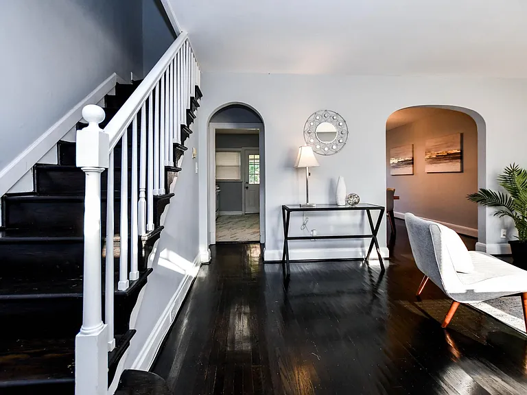 38 N Rosedale St — Photo 4