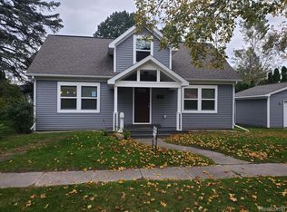 117 N Elm St, Howell, MI 48843