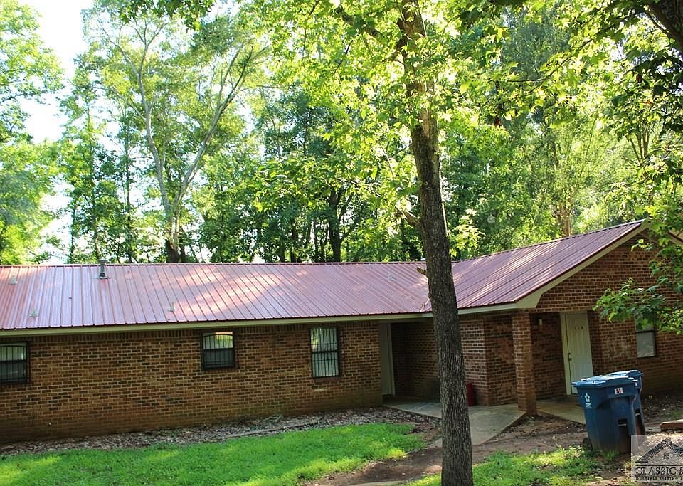 2nd image of 118 Oak Park Ct