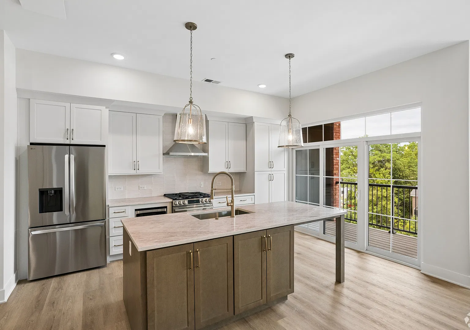 2 bed, 1150 sqft, $3,150 — Photo 2