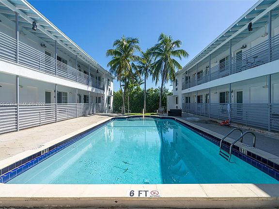 3rd image of 8411 Byron Ave #24