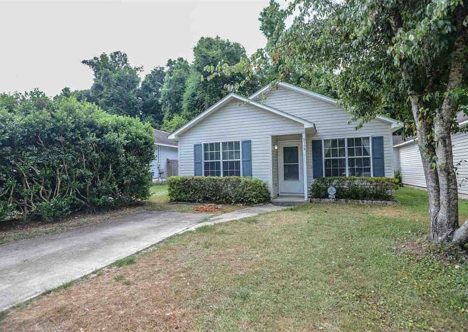 1st image of 2705 Oak Park Ct