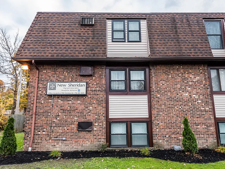 Sheridan Drive Apartments — Photo 12