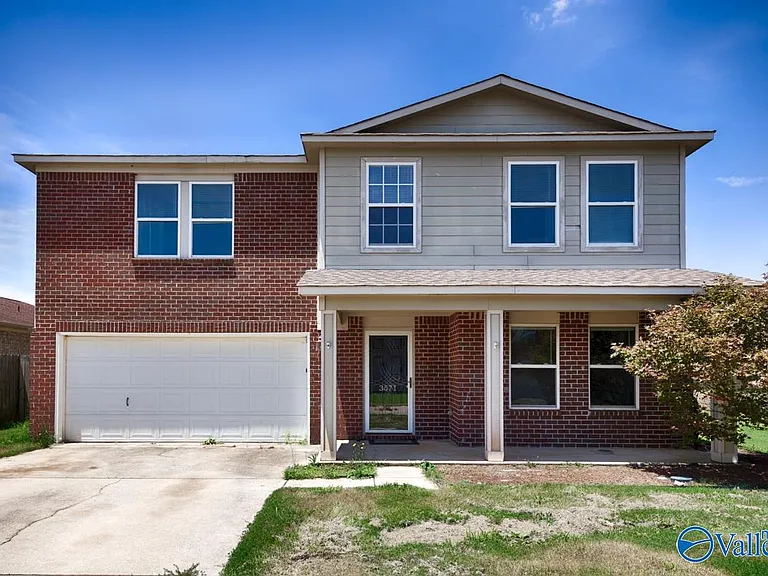 3571 Avalon Lake Dr — Photo 1