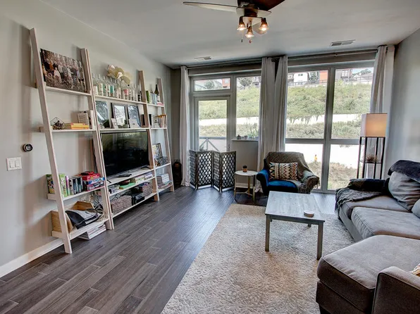 1902 N Commerce St APT 302, Milwaukee, WI 53212