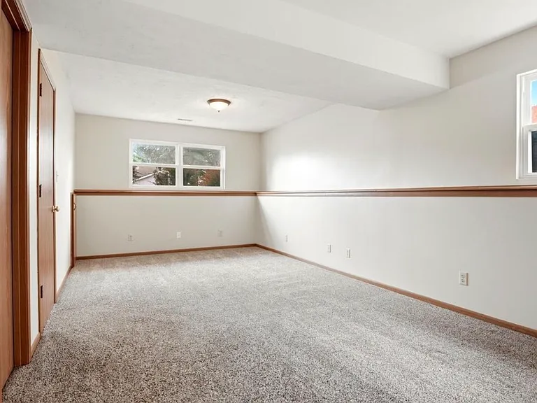 7304 SW 24th Ter — Photo 17