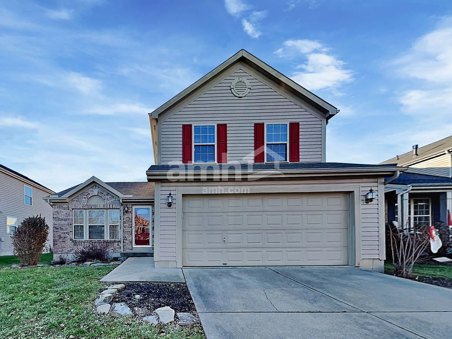 3 bed, 2.5 bath, 1416 sqft, $2,170 — Photo 1