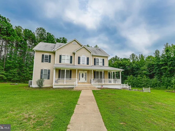 6026 Lynnwood Ln, Woodford, VA 22580