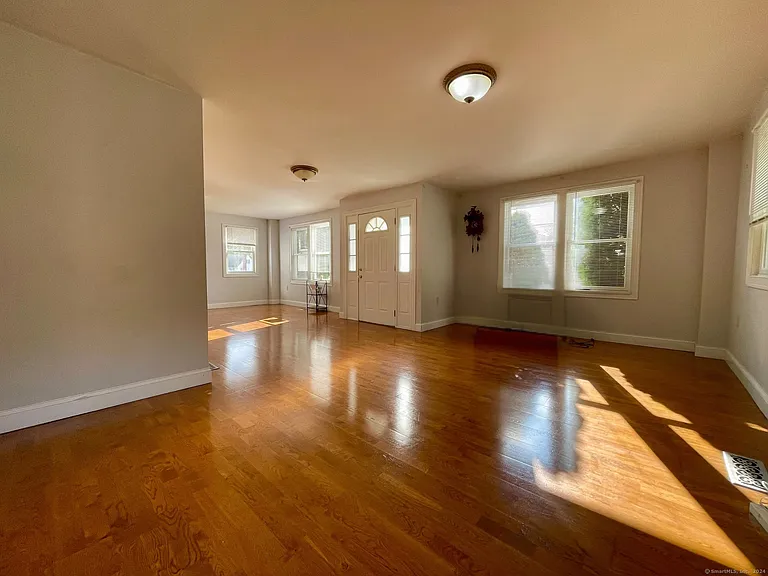 70 Grimes Rd — Photo 5