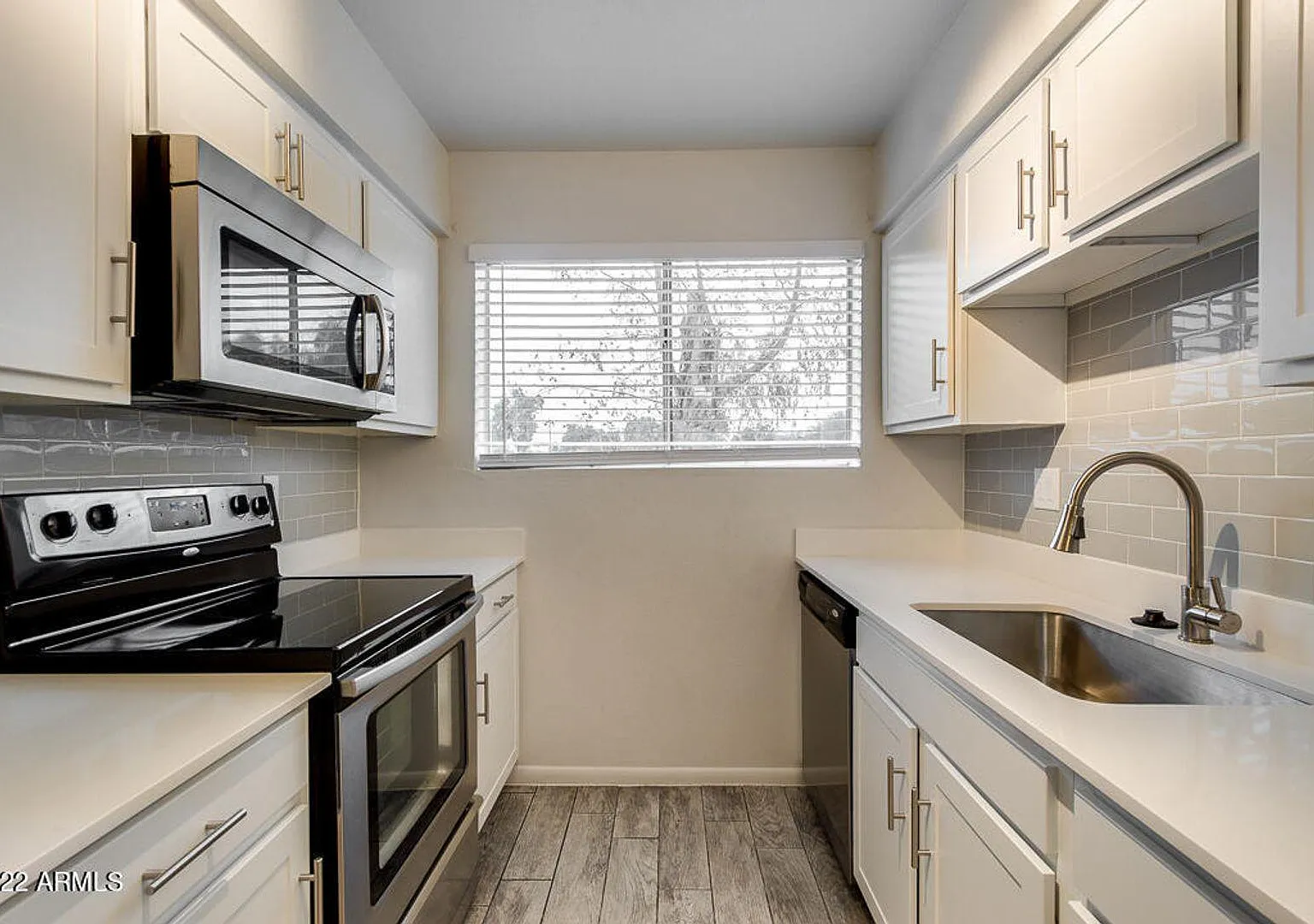 2 bed, 820 sqft, $1,195 — Photo 2