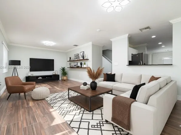 2428 NW 99th Way, Sunrise, FL 33322