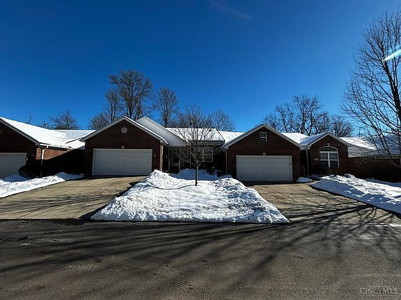 2nd image of 5764 Saint James Pl #5764