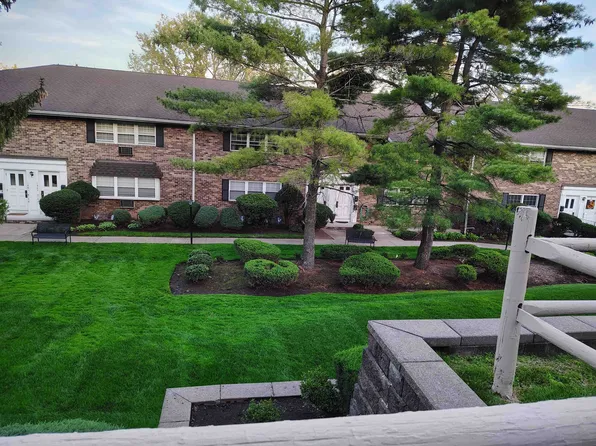 54 E Maple St #54, Teaneck, NJ 07666